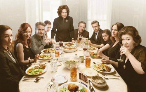 Im August in Osage County: Familienrollen, die psychologische Schäden verursachen