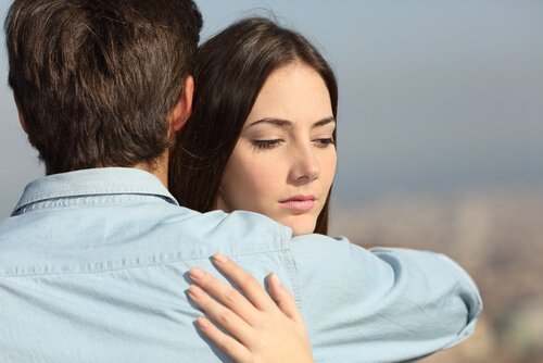 Misstrauen in einer romantischen Beziehung