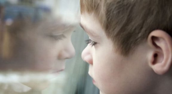 Solltest du die Realität für deine Kinder beschönigen?