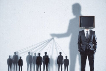 3 politische Propagandataktiken