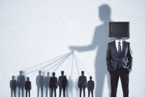 3 politische Propagandataktiken