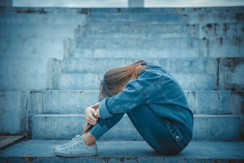 Emotionale Abhängigkeit während der Jugend