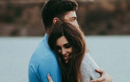 Gegenseitige Berührung: warum ist sie für uns so wichtig?