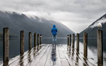 Unterdrückte oder verzögerte Trauer: wenn der Kummer chronisch wird