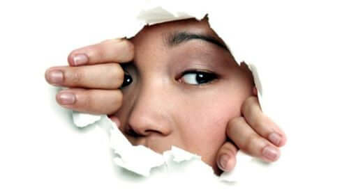 Überwinde deine Schüchternheit: eine Schritt-für-Schritt-Anleitung