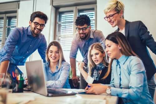 Gruppenzusammenhalt: Das Verhältnis von Zusammenhalt und Leistung