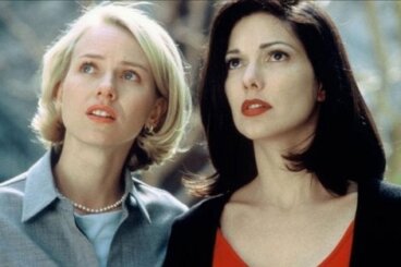 Mulholland Drive - Straße der Finsternis: Ein Labyrinth aus Licht und Schatten