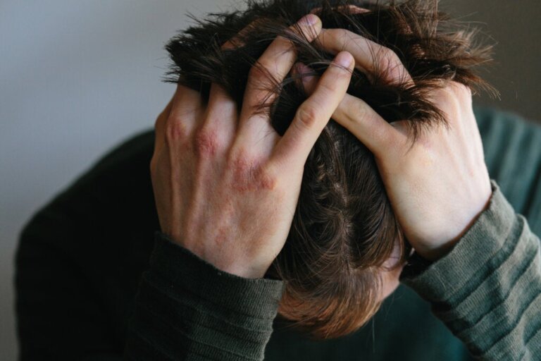 Der Zusammenhang zwischen Wut und körperlichem Schmerz