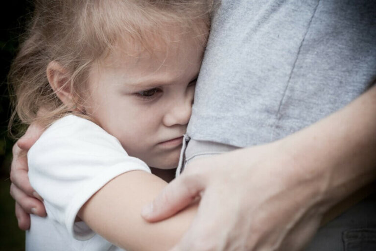 Verwöhnte Kinder: Eigenschaften und wie man Grenzen setzt