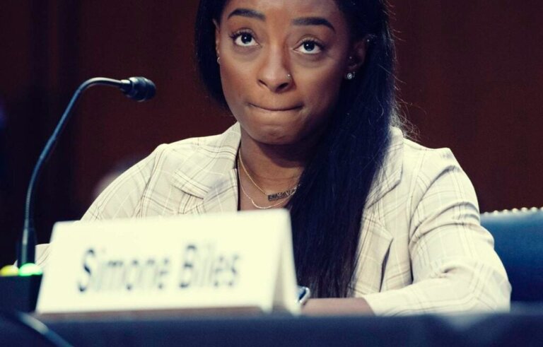 Simone Biles und andere Turnerinnen über sexuellen Missbrauch