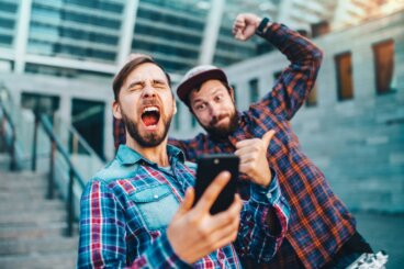 Der "Online Disinhibition Effect": Haben wir online keine Hemmungen?