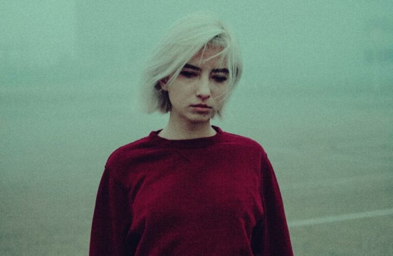 Wenn deine Haut voller Stacheln ist und dich niemand berühren kann