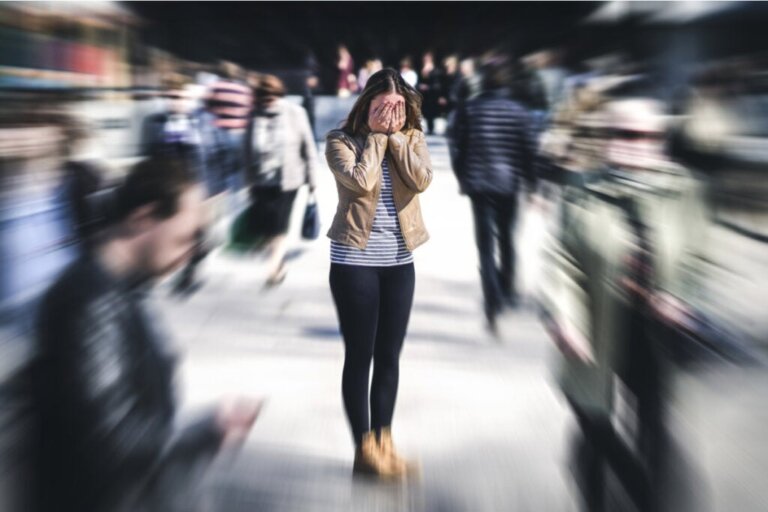 Enochlophobie oder die Angst vor Menschenmassen