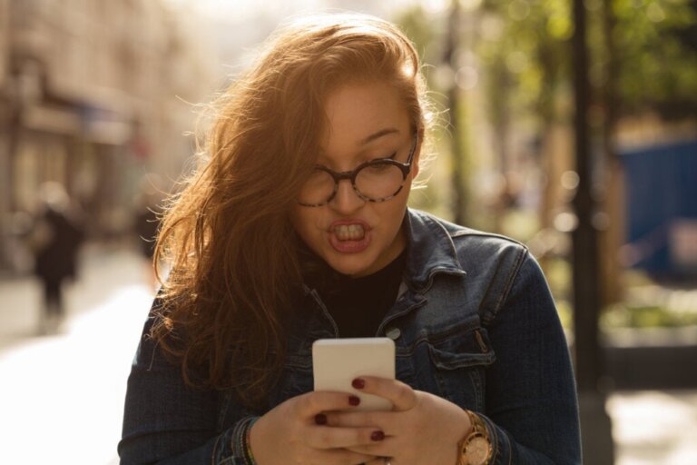 Weltschmerz, die tiefe Traurigkeit über Ungerechtigkeit und Missstände