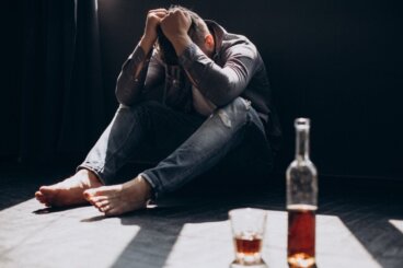 Soziale Ängste und Alkohol, zwei gefährliche Weggefährten