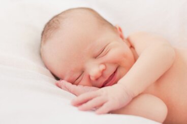 Das erste Lächeln deines Babys