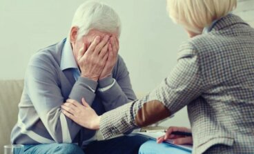 Altersdiskriminierung, laut WHO eine immer häufigere Realität