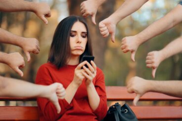 Wie gehst du mit Kritik und Hass in sozialen Medien um?