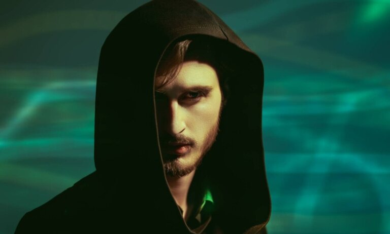 Verräterische Menschen: Wie man einen Wolf im Schafspelz erkennt