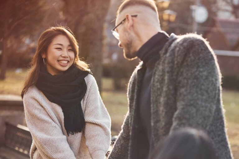 61 Gesprächsthemen, um ein Mädchen besser kennenzulernen