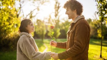 Die Kunst der Anziehung: 15 psychologische Tricks, um eine Frau zu erobern