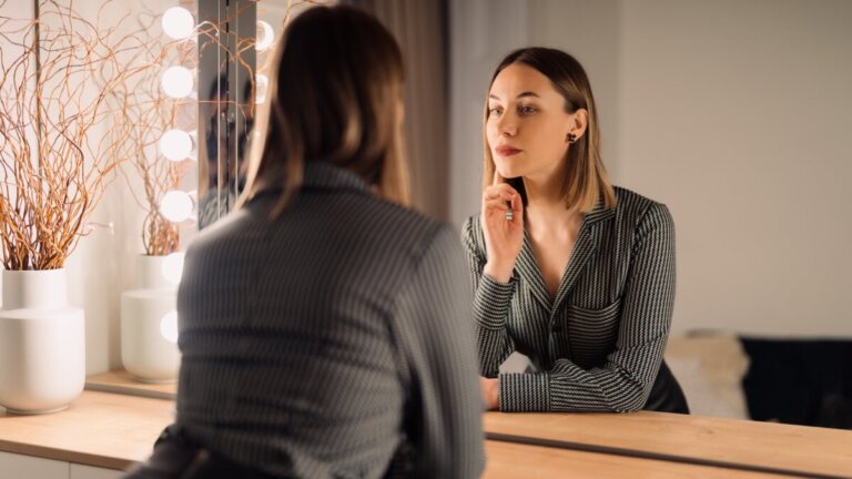 Die Fassade des Lebens: Wie man oberflächliche Menschen erkennt