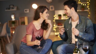 Authentisch und unwiderstehlich: 10 effektive Verführungstechniken